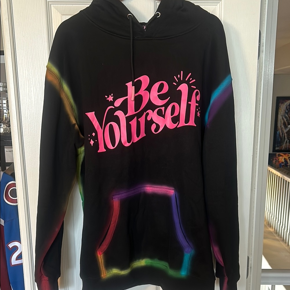Black Hoodie and sweatpants pair jeffery star 'Be Yourself' Graphic